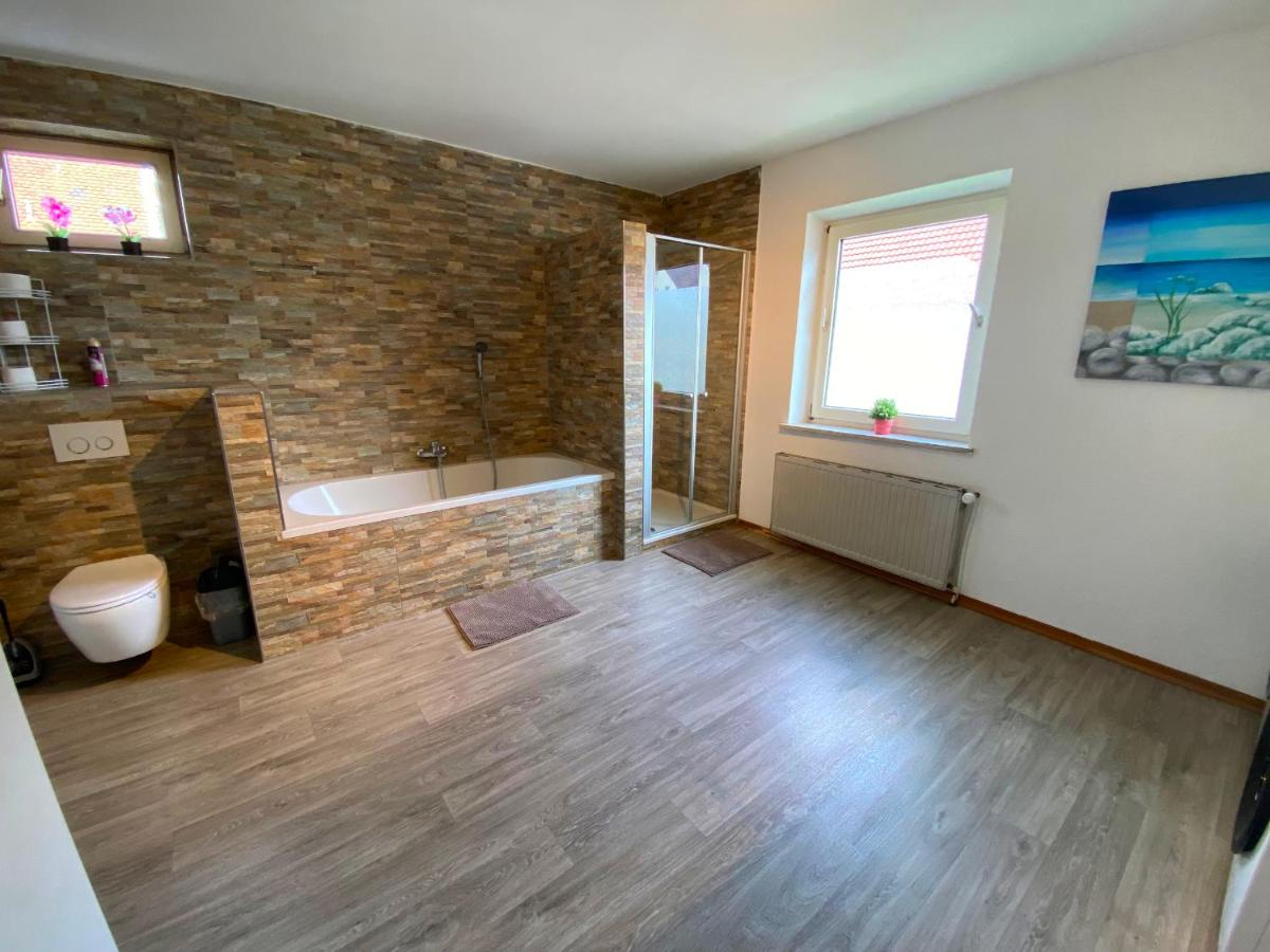 Ferienzimmer Fischach - Housity