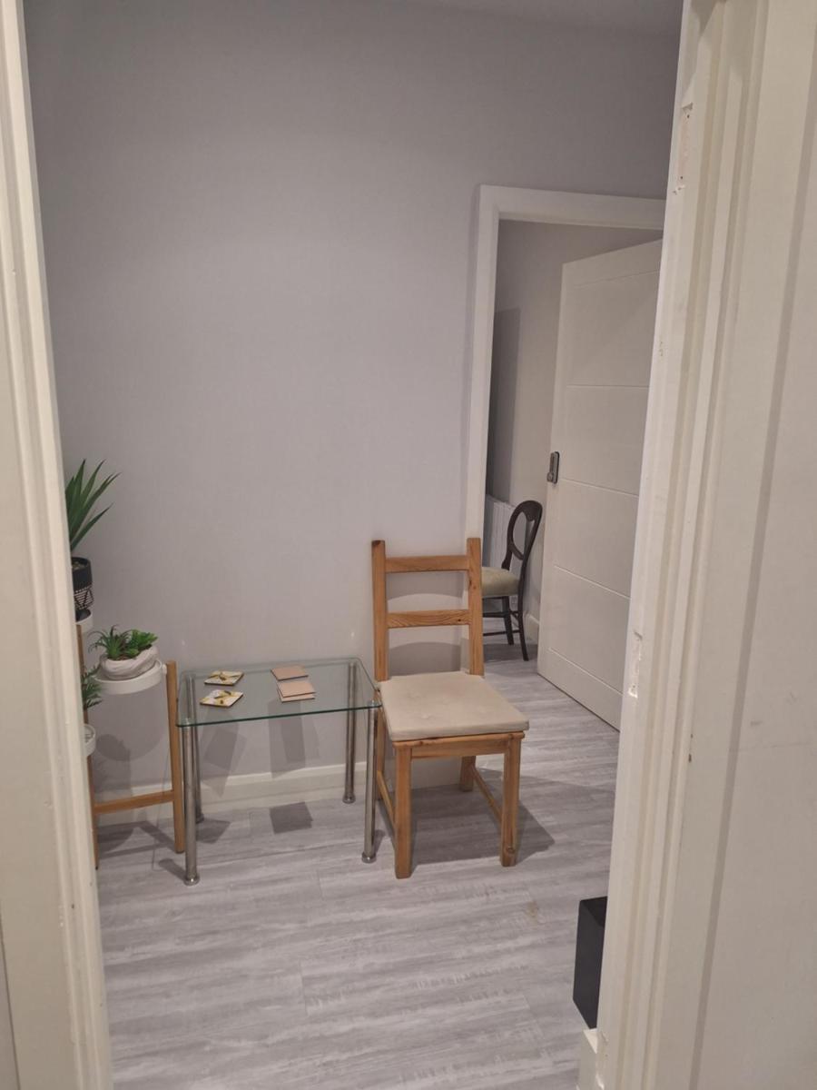 Deluxe Single room only for one adult - Housity