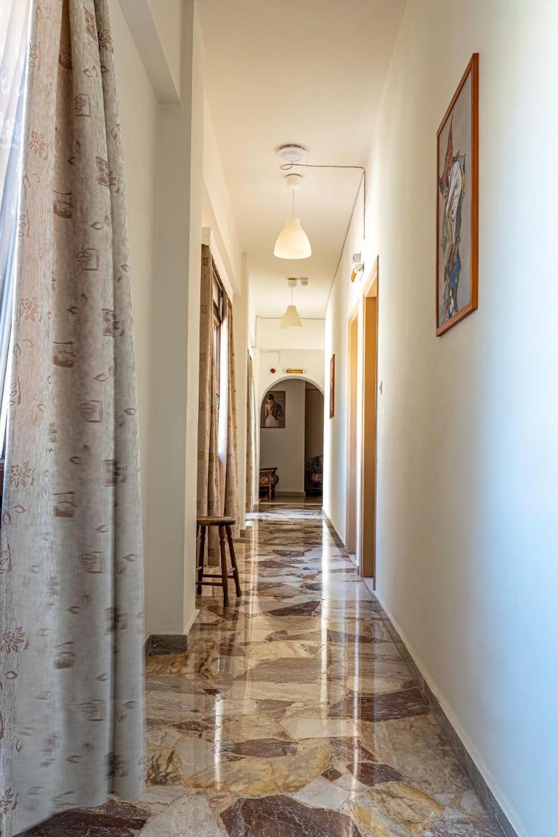 Sappho Hotel - Housity