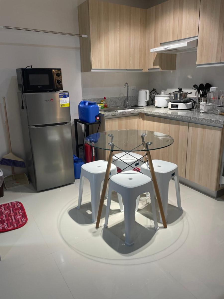 WV Tower 1 Studio - Housity