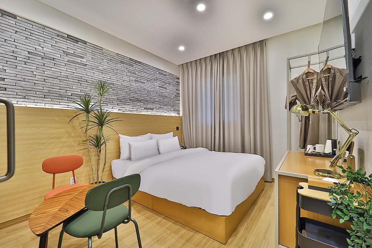 Suitetrails - Calmrest Hotel