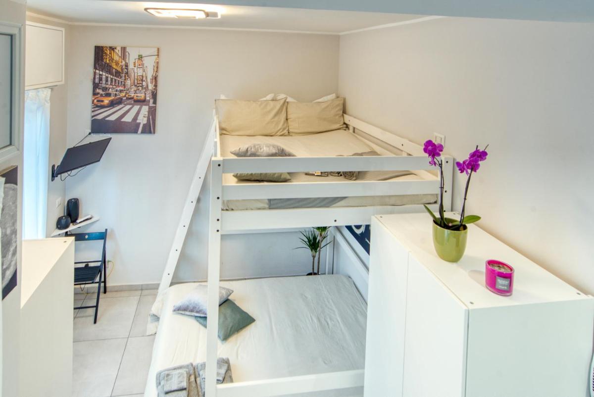 Suitetrails - Monfalcone 38 BOUTIQUE APARTMENT