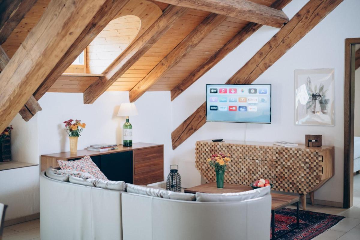 River Residence - Housity