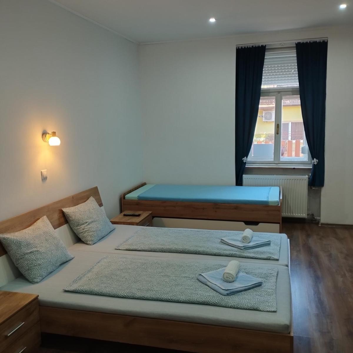 Apartmány 77 - Housity
