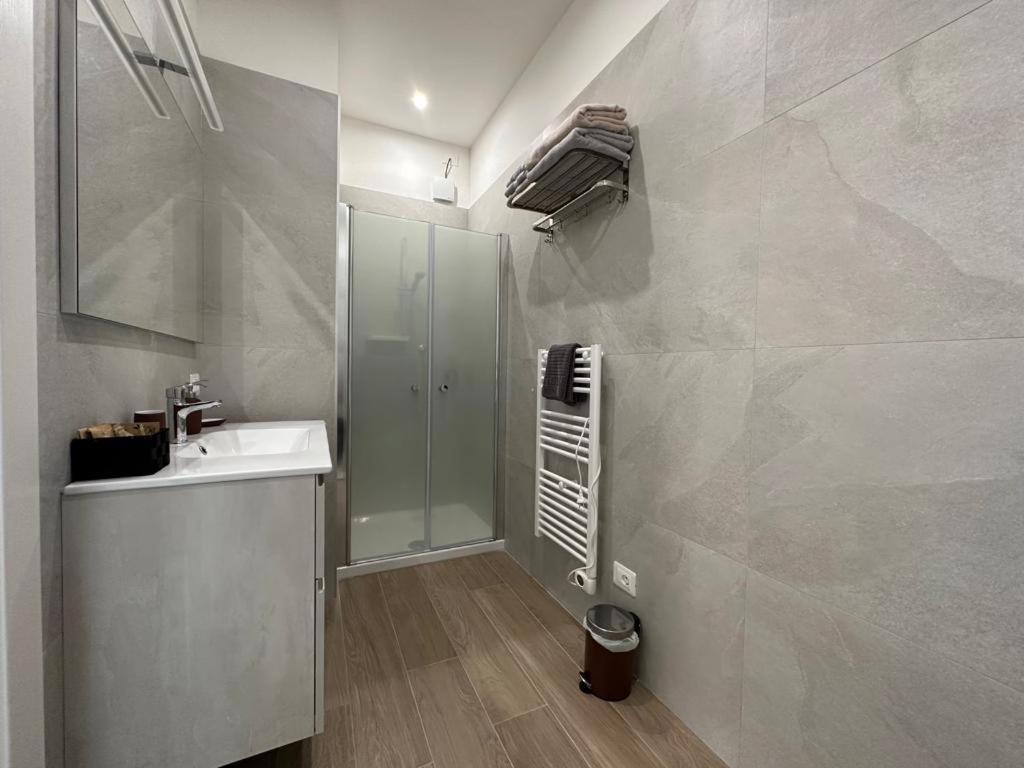 Meridian A23 - Housity