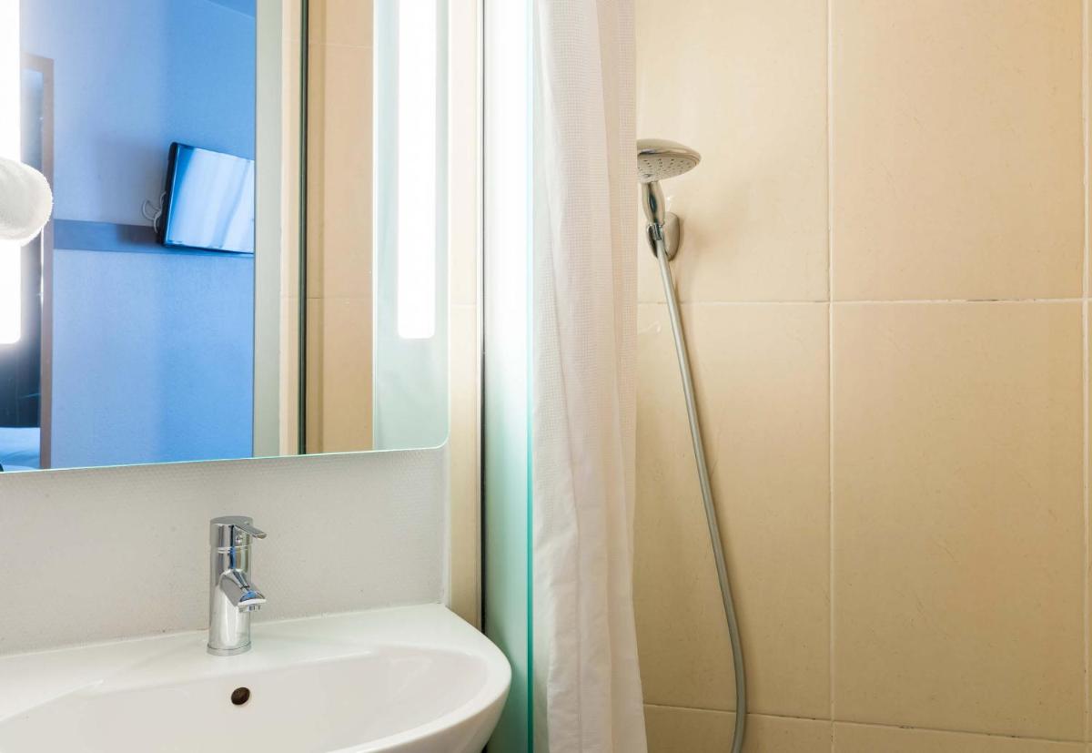 B&B HOTEL Troyes Saint-Parres-aux-Tertres - Housity