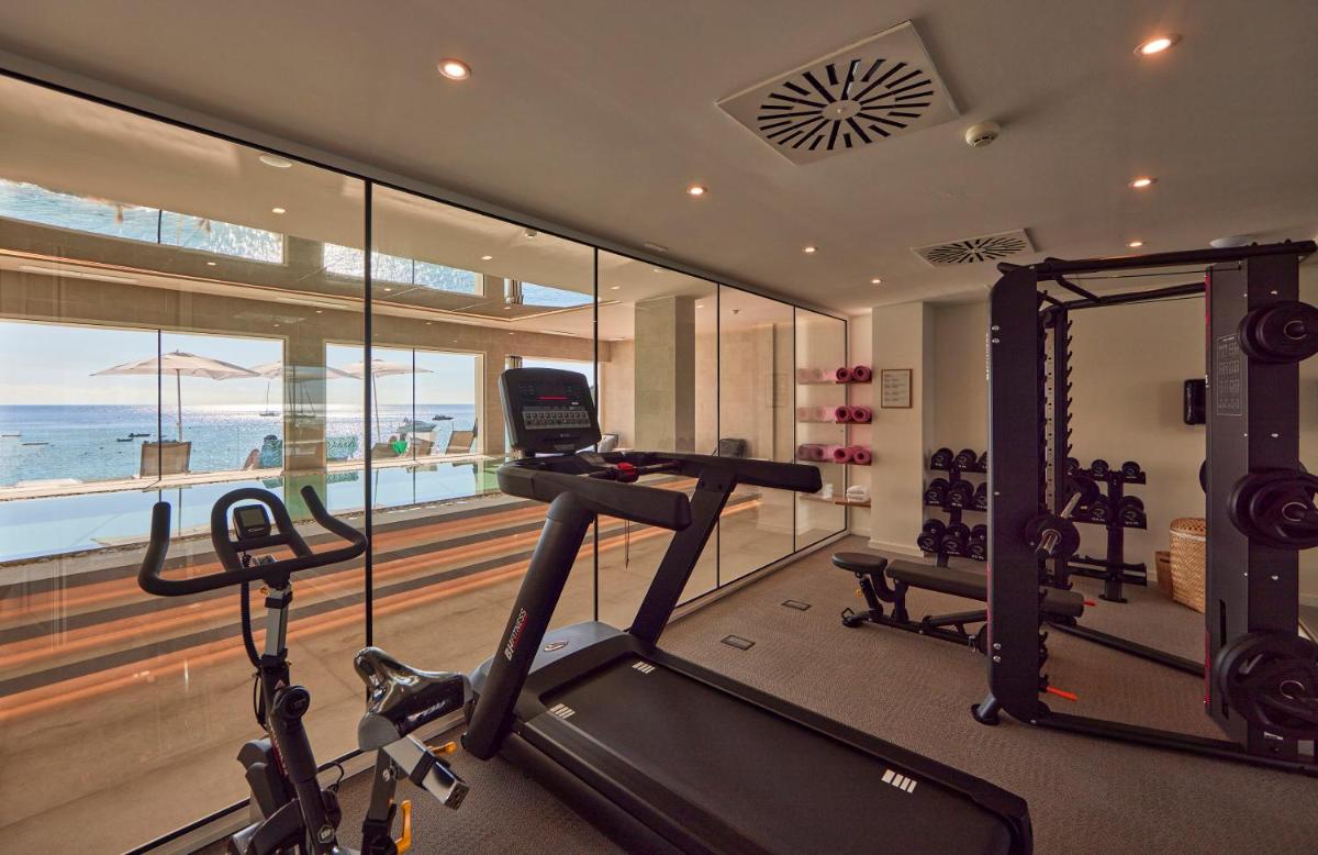 Gimnasio o instalaciones de fitness de Universal Hotel Aquamarin