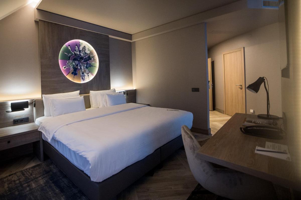 CONTI HOTEL VILNIUS, Conference Centre, Restaurant & Bar - Housity