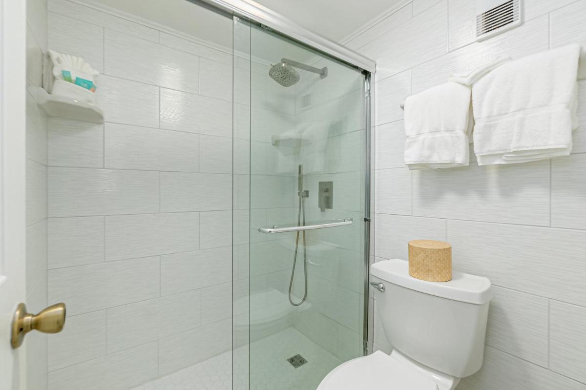 Tuckaway Shores Resort - Housity