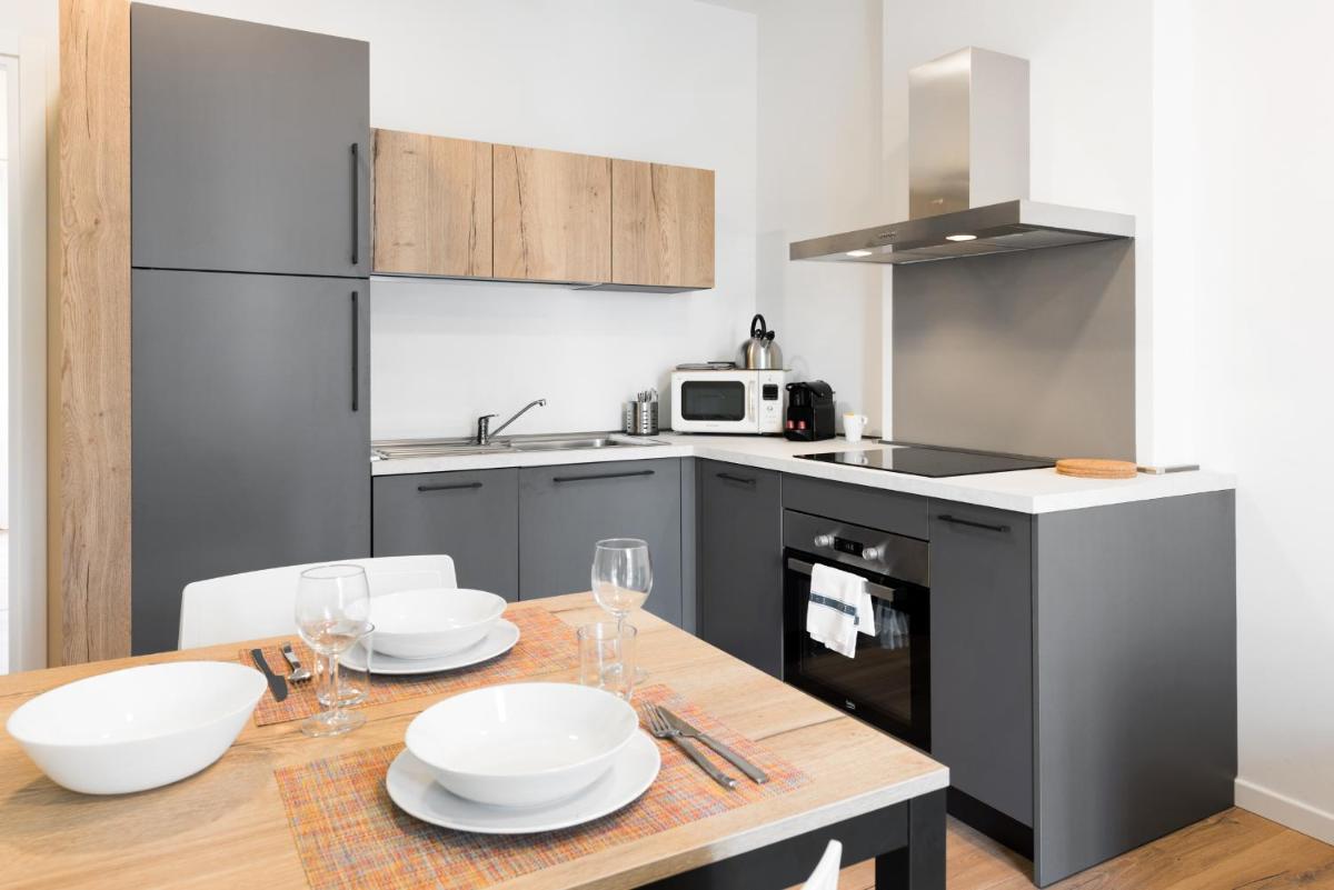 Flats4rent Mameli 140 - Housity