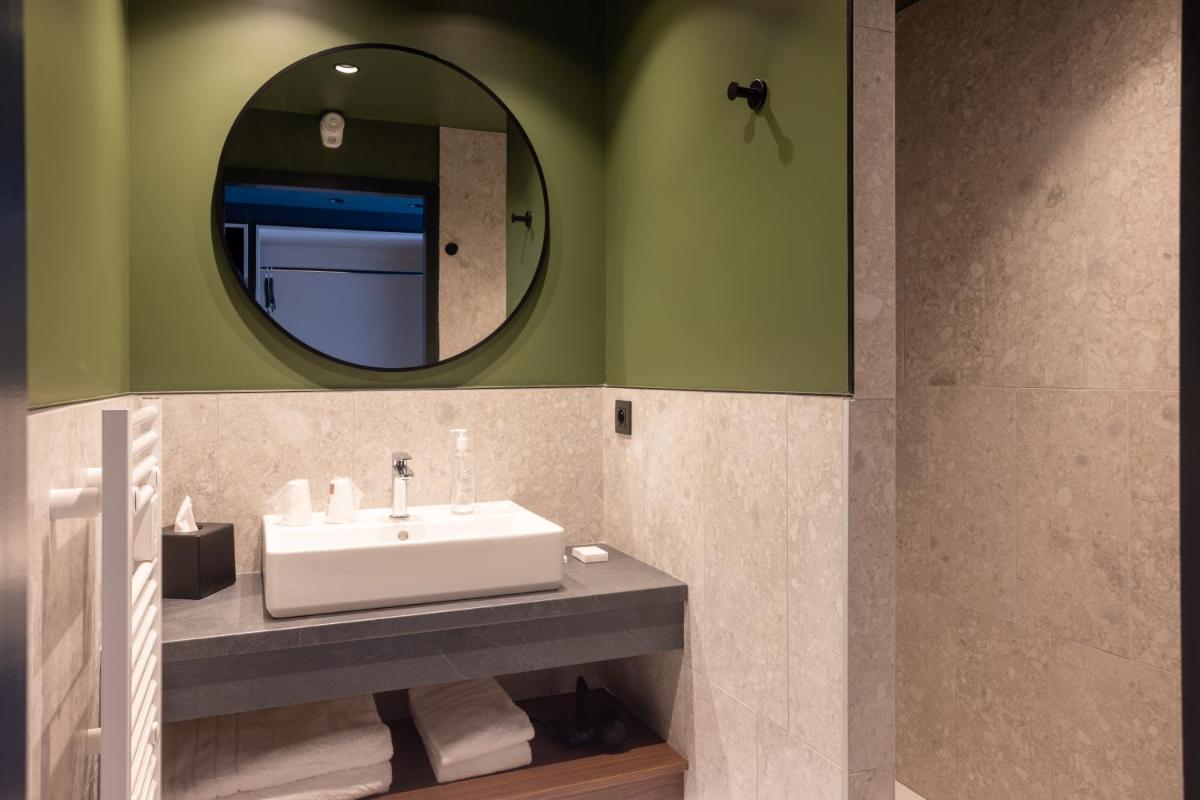 Salle de bains dans l'établissement Miura