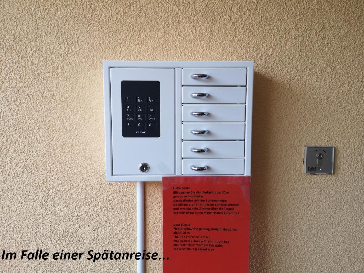 Hotel Wittelsbacher Höh - Housity