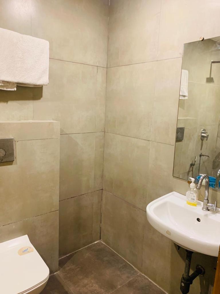 Khalihan Luxury Farm Stay - Housity