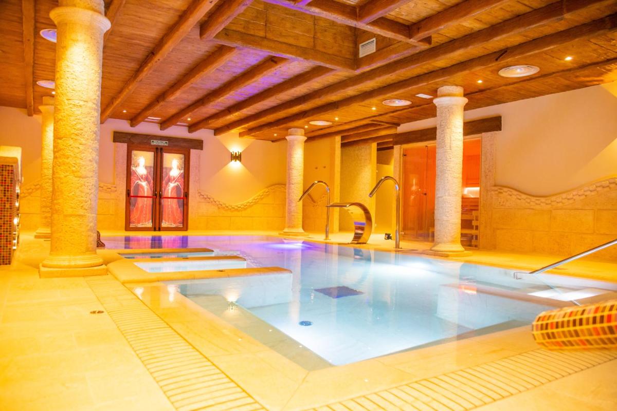 Piscina en o cerca de Hotel Spa Viña Real