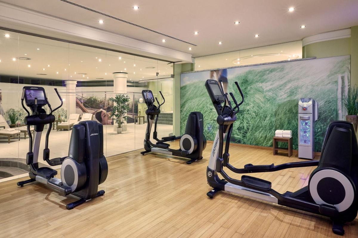 Das Fitnesscenter und/oder die Fitnesseinrichtungen in der Unterkunft The Westin Grand Berlin