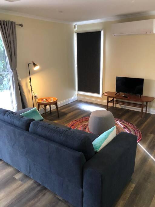 Kookaburra Oasis - Housity