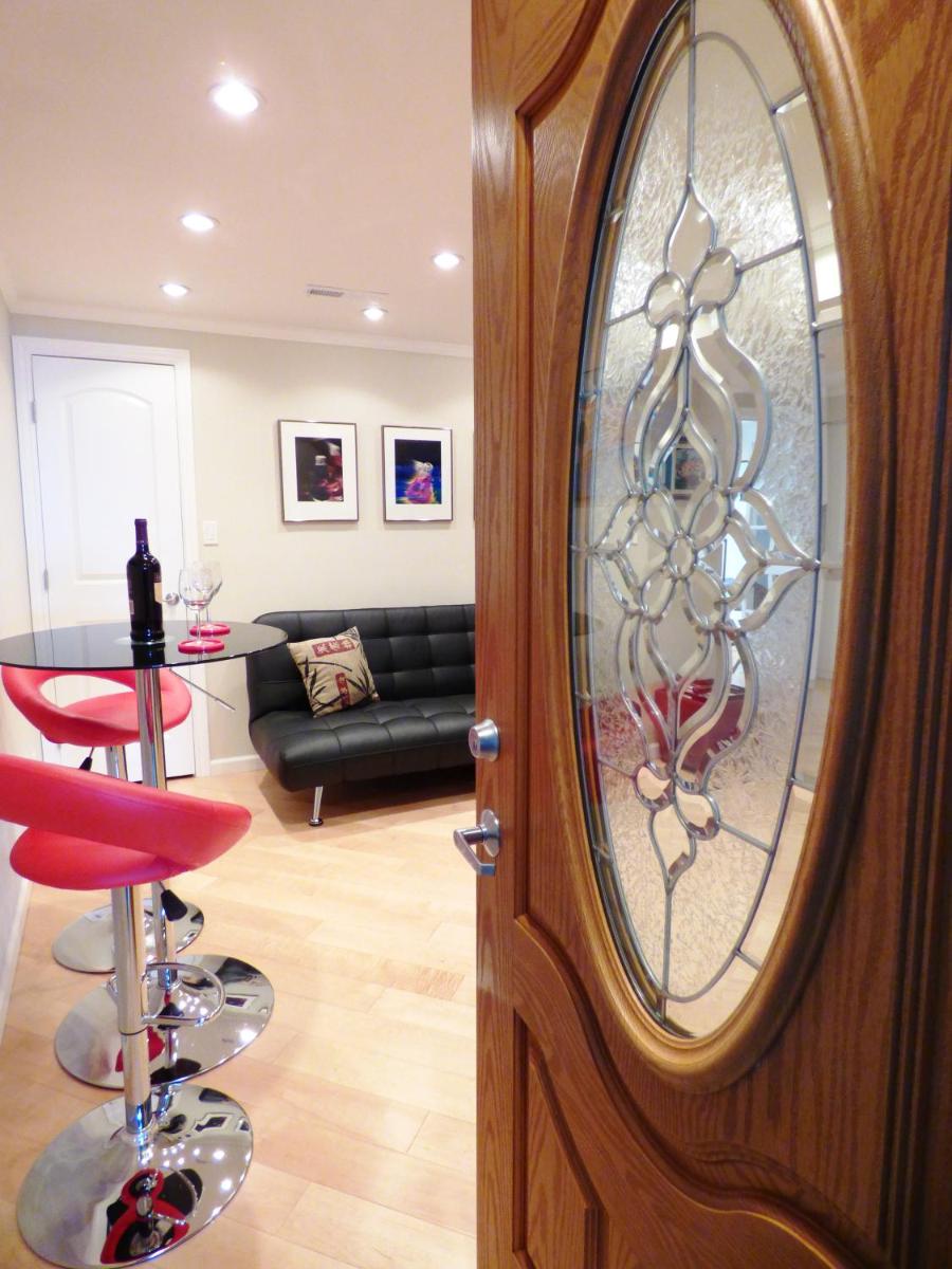Stunning SanFran Casa close to Center and steps from Ocean - Housity