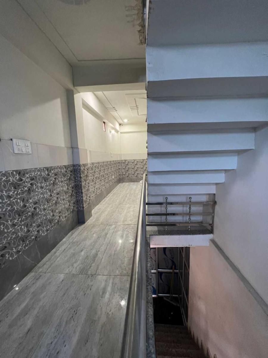 SPOT ON Hotel Happy Hour - Housity