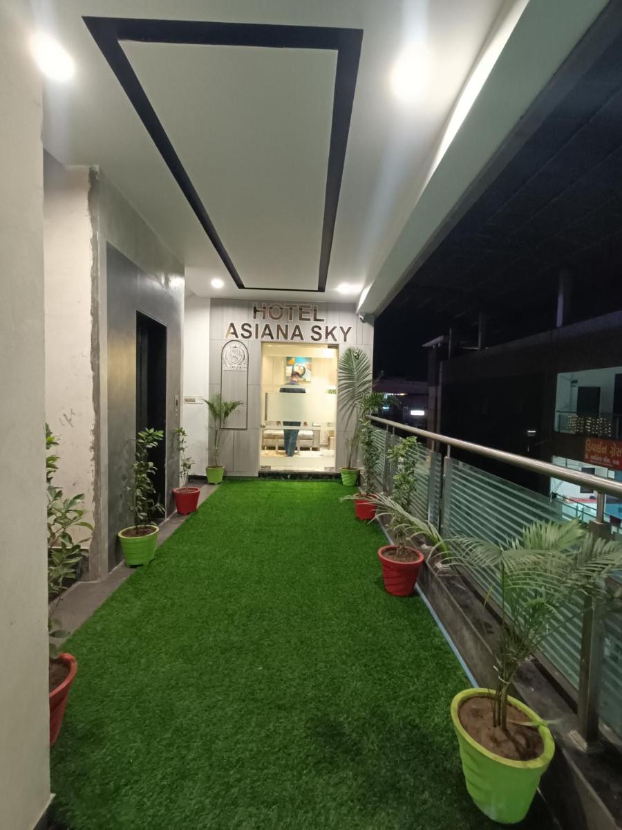 HOTEL ASIANA SKY Motera Ahmedabad - Housity