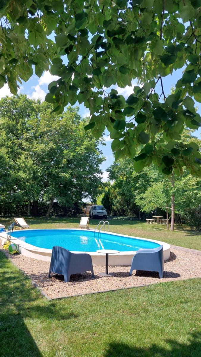 Kuca 318 Cenej - Housity