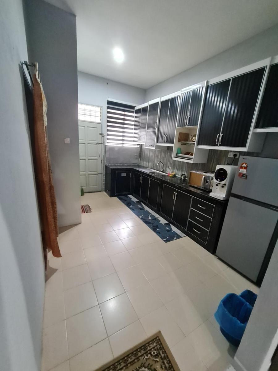 Zara Homestay @ Kok Lanas - Housity