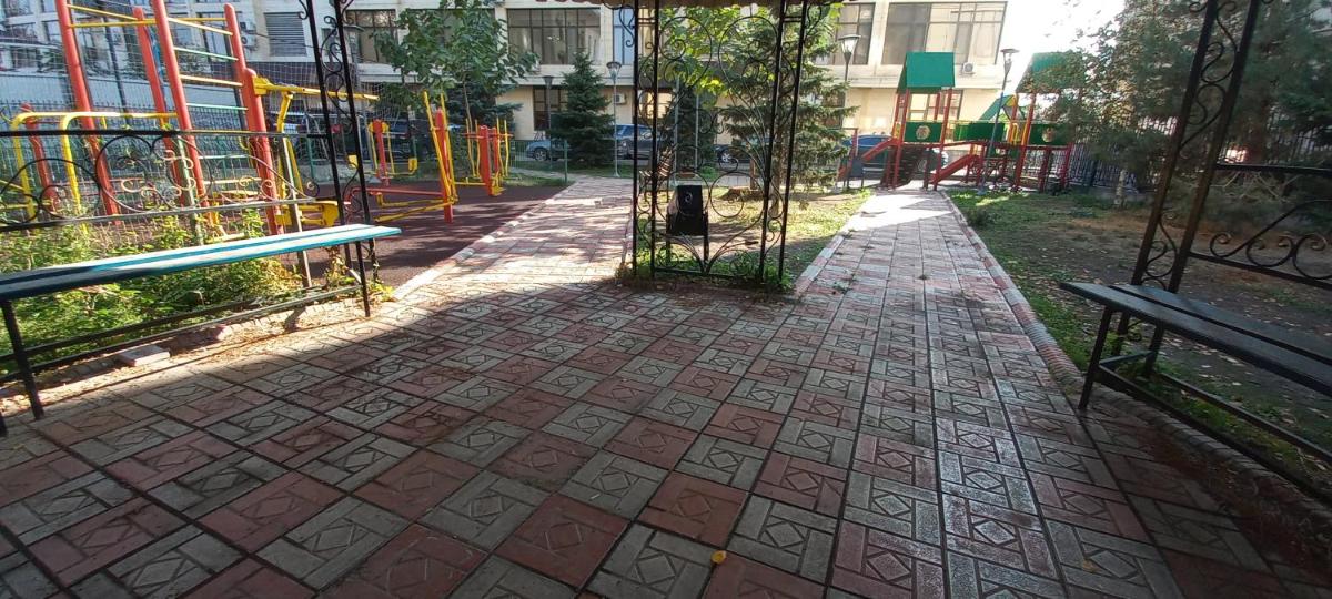 Kozhomkul apartment in Bishkek, Kyrgyzstan - Housity