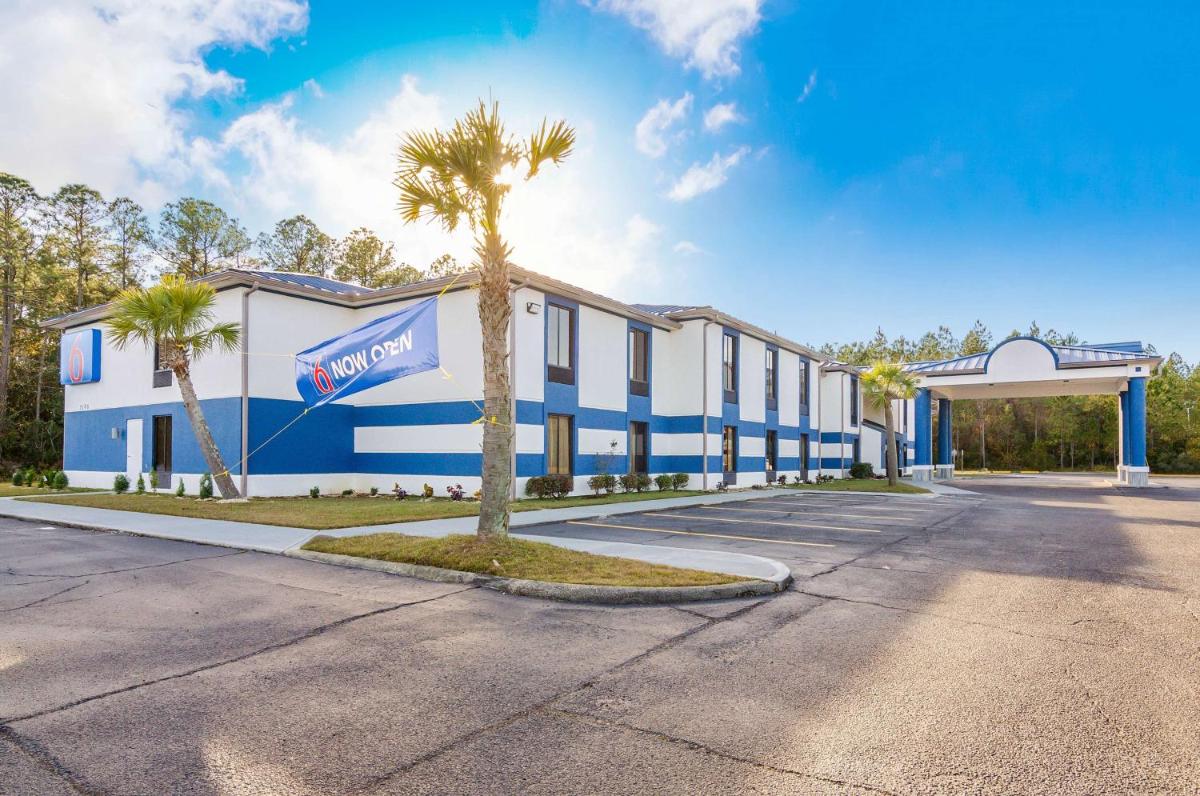 Motel 6 Moss Point, MS - Housity