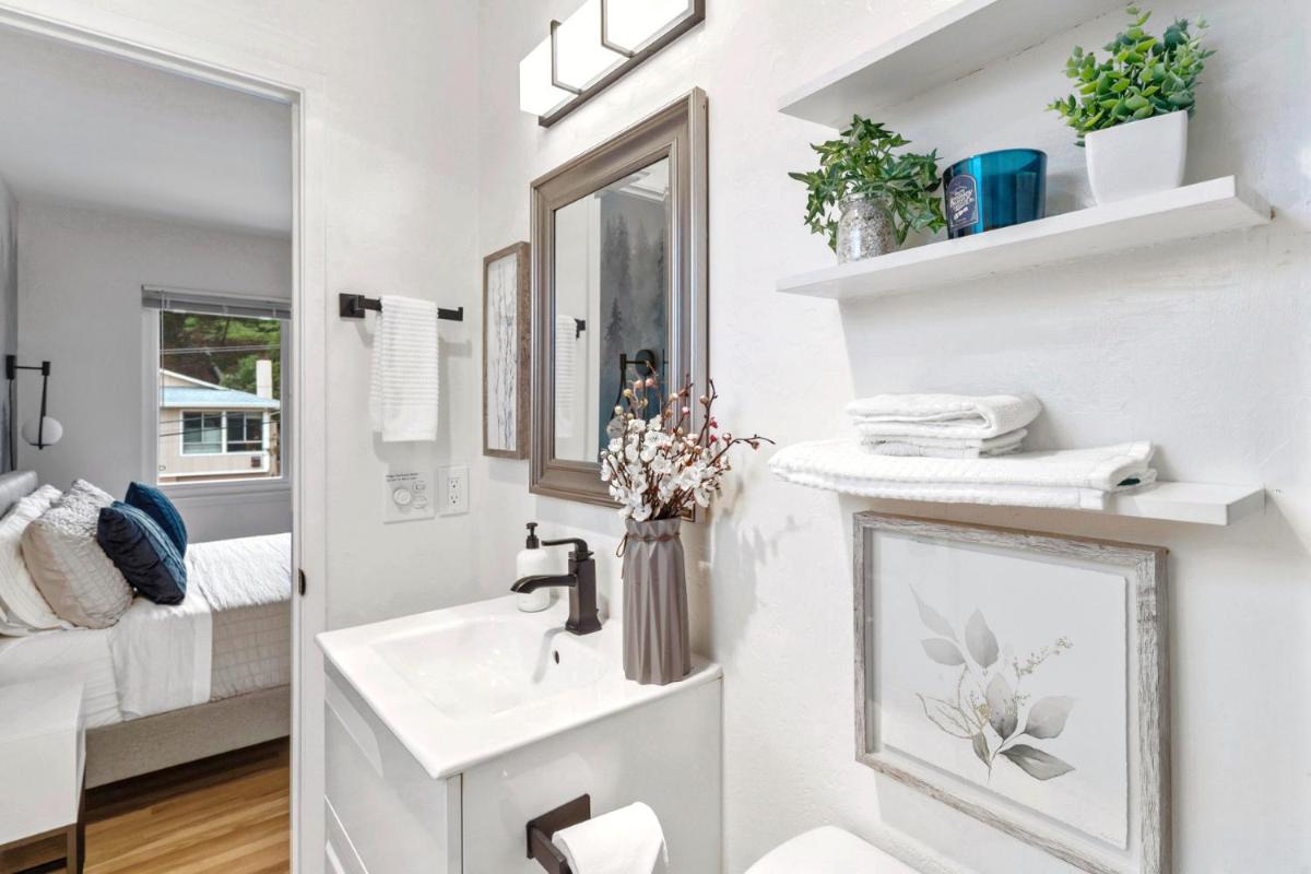@ Marbella Lane - Modern 4BR Coastal Charm - Housity