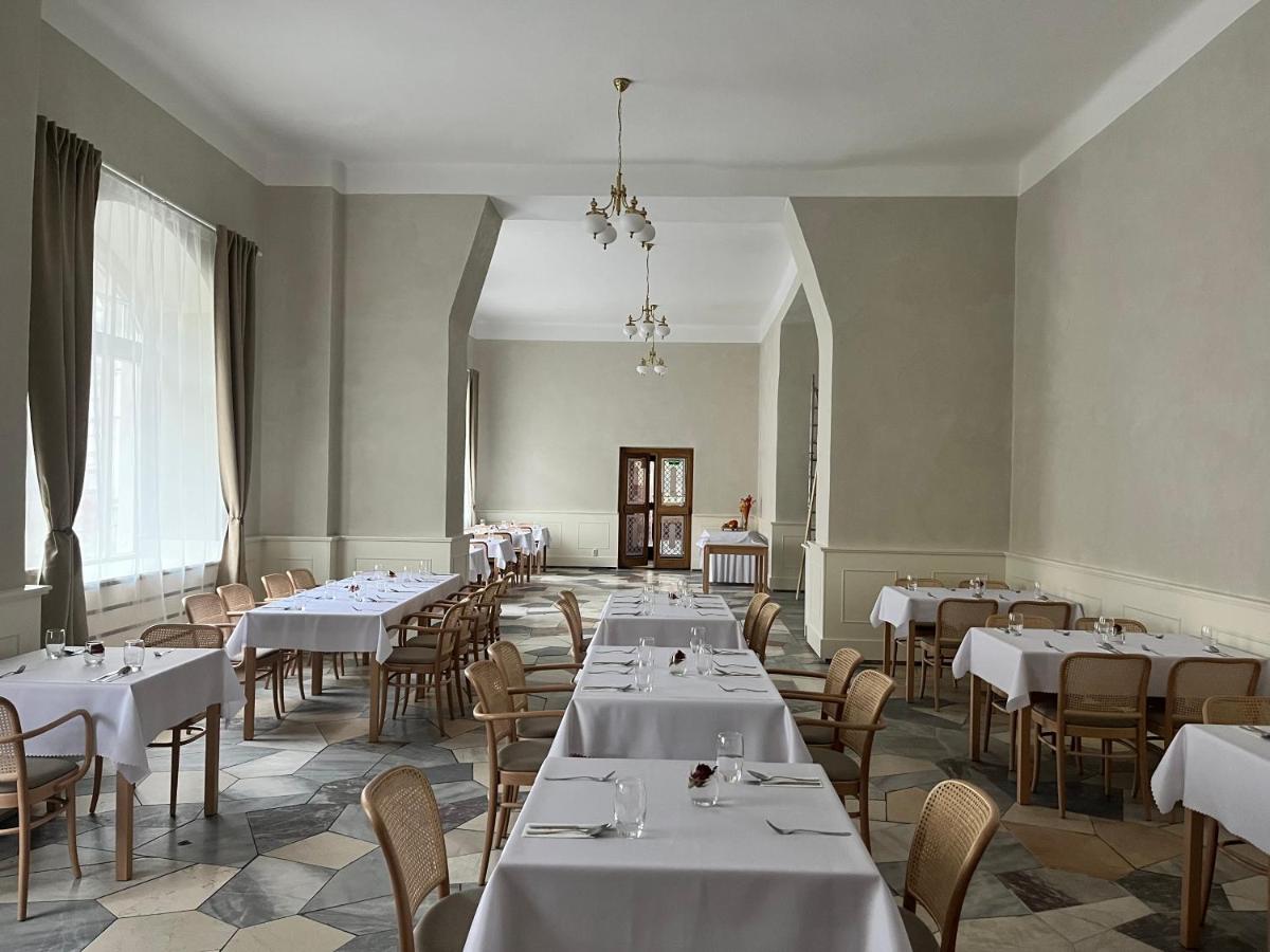 Hotel Ďumbier - Housity
