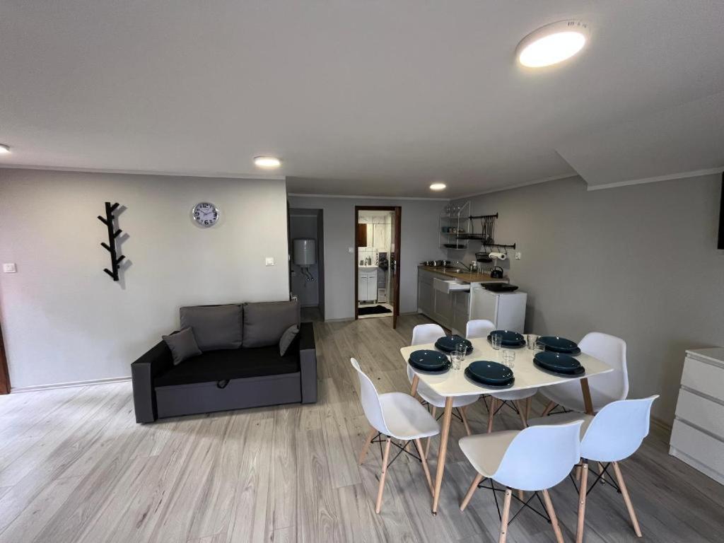 Domki Letniskowe Ośmiorniczka - Housity