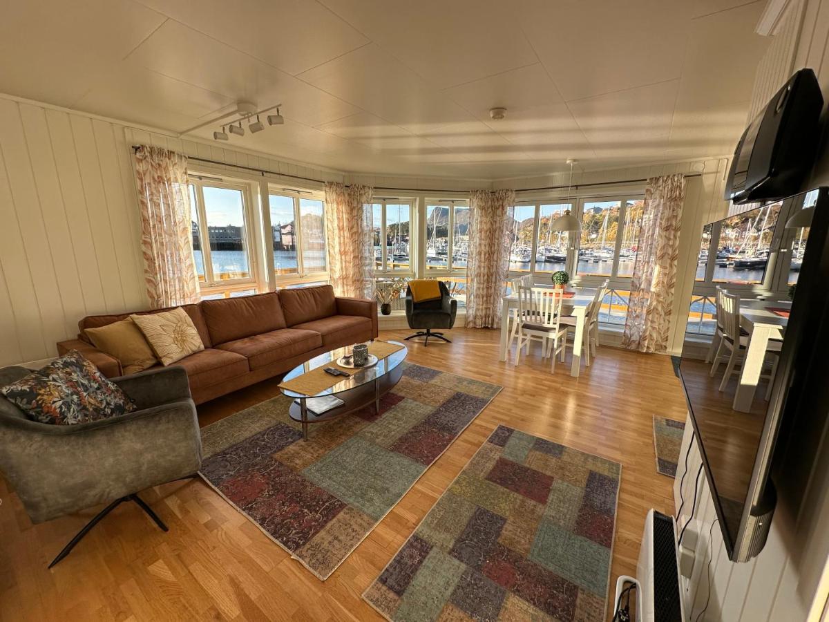 Lofoten Rorbuer - Housity