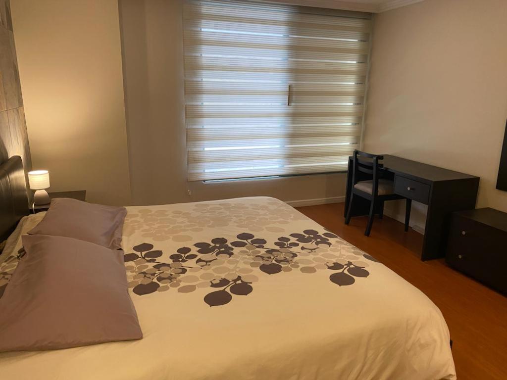 Fontana: Location + Pool - Housity