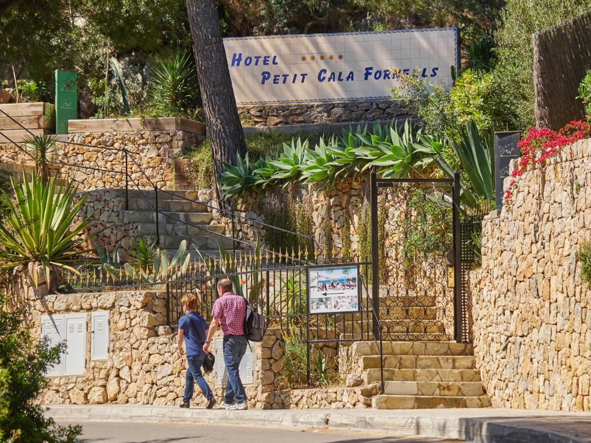 Clientes alojados en Hotel Petit Cala Fornells