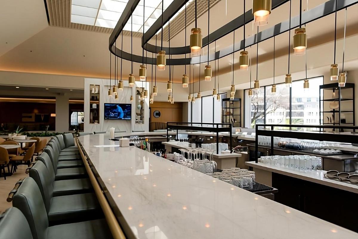 Omni Las Colinas Hotel - Housity