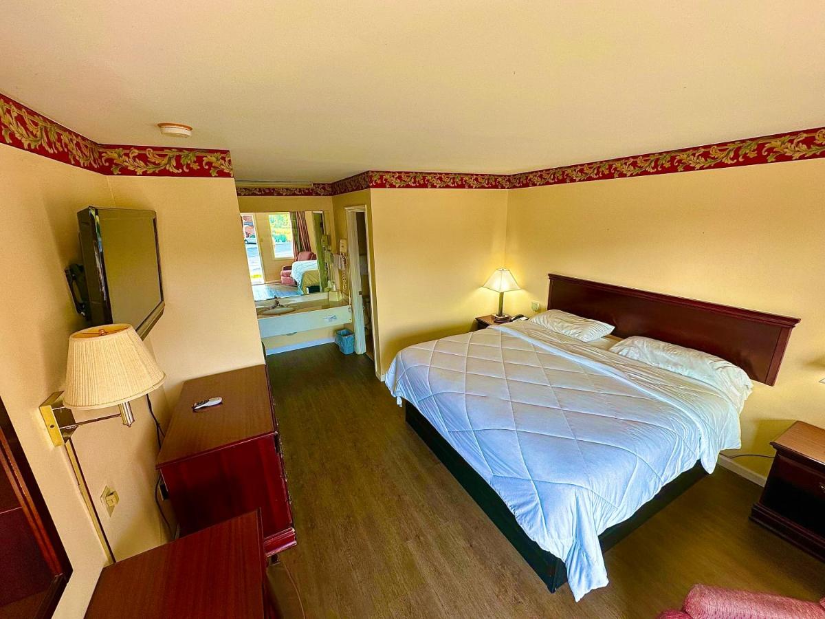 The Stratton Inn - Housity