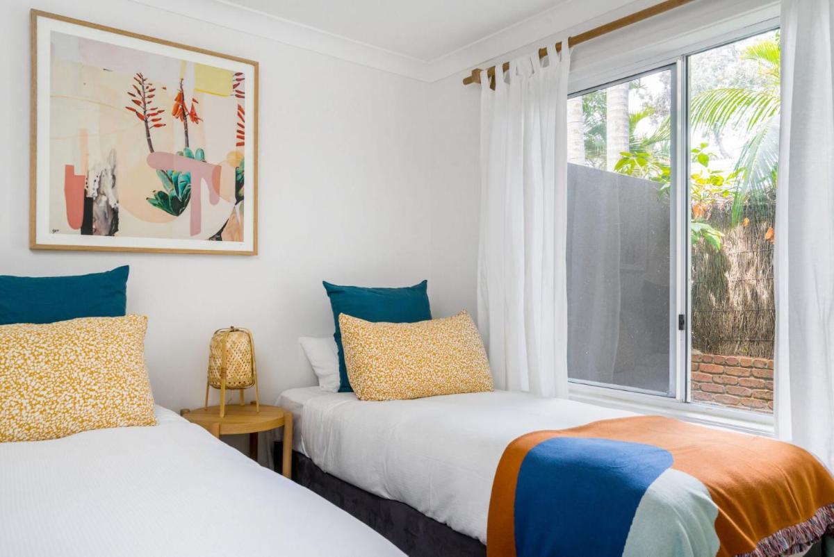 A Perfect Stay - Baby Blue - Housity