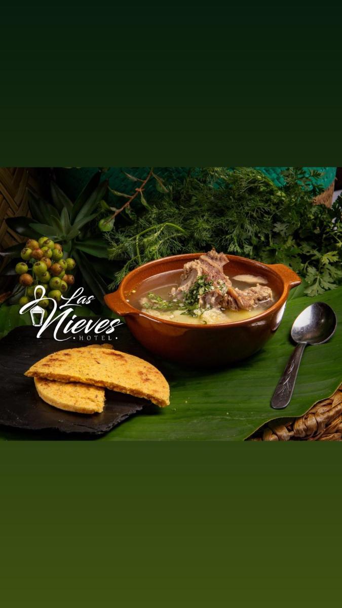 Hotel Las Nieves - Housity