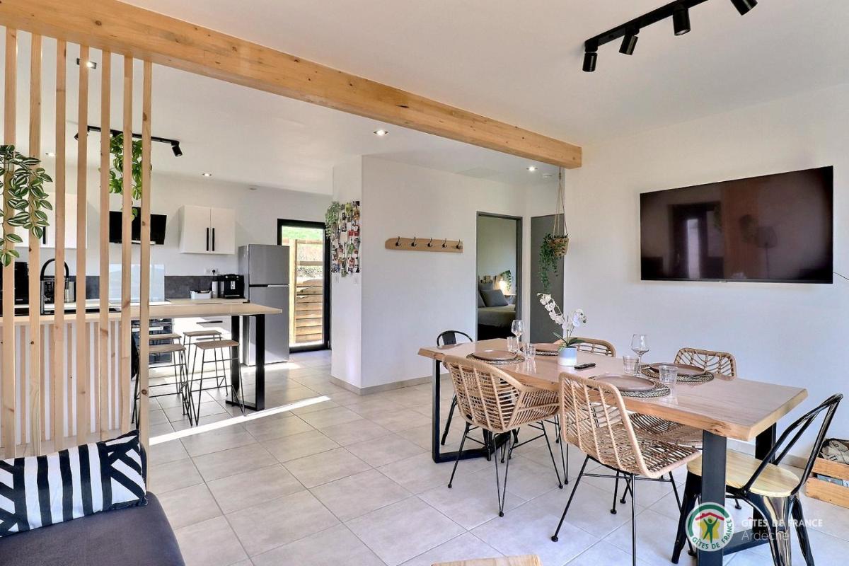 La BOOA - Écolodge en Ardèche - Piscine privée - Ecolodgîte - Housity