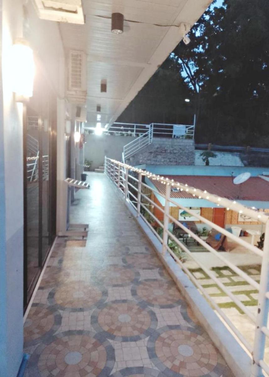 Angler's Hub & Resort - Housity