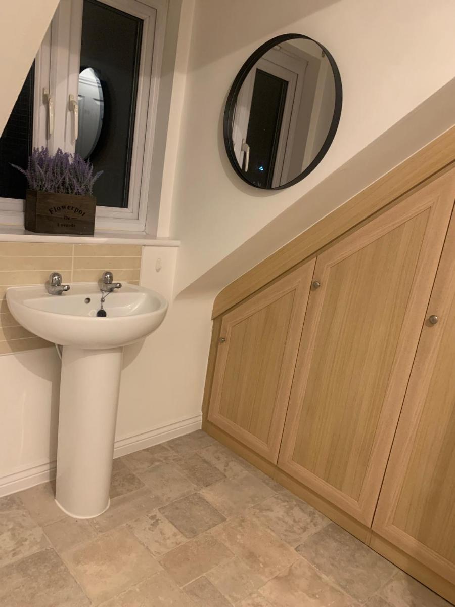 Comfy double Bedroom in Greater Manchester - Housity