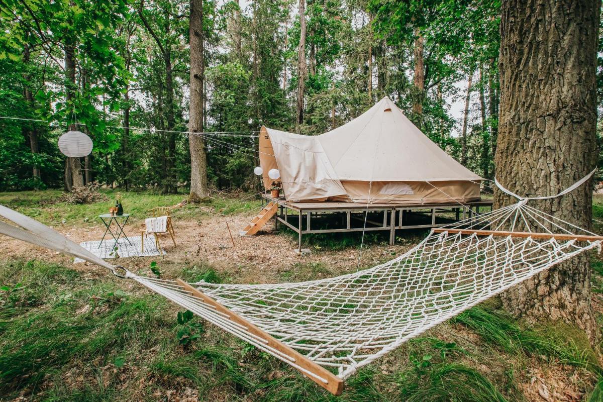 Glamping Černická obora - Housity