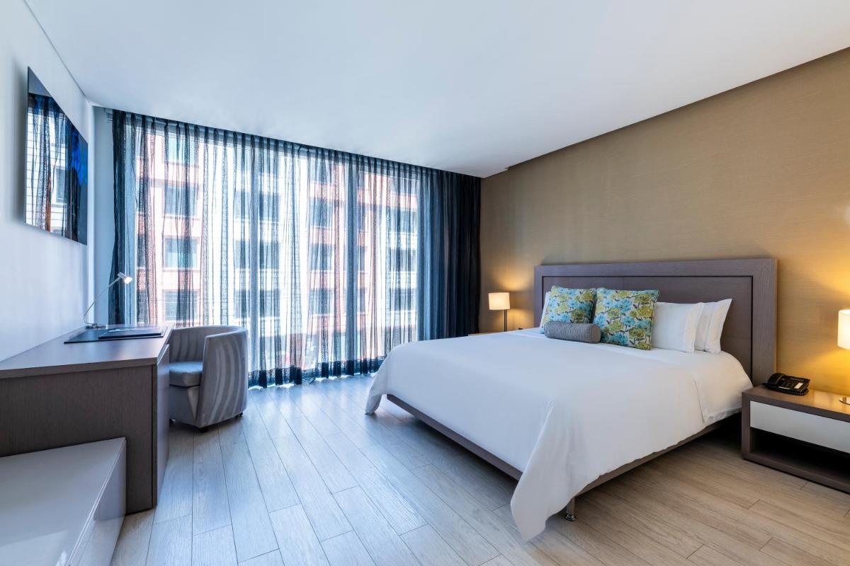 Hotel 100 Luxury Suites by Preferred - Housity