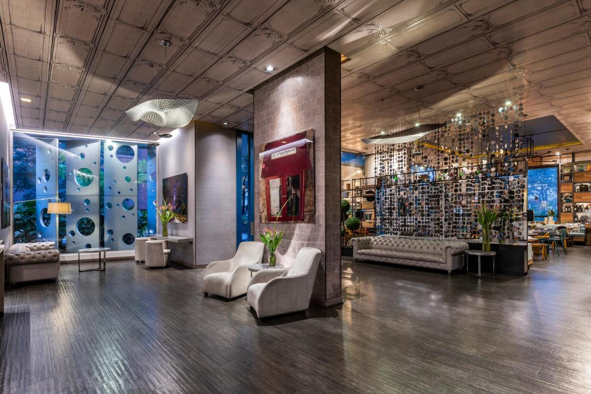 Hotel 100 Luxury Suites by Preferred - Housity