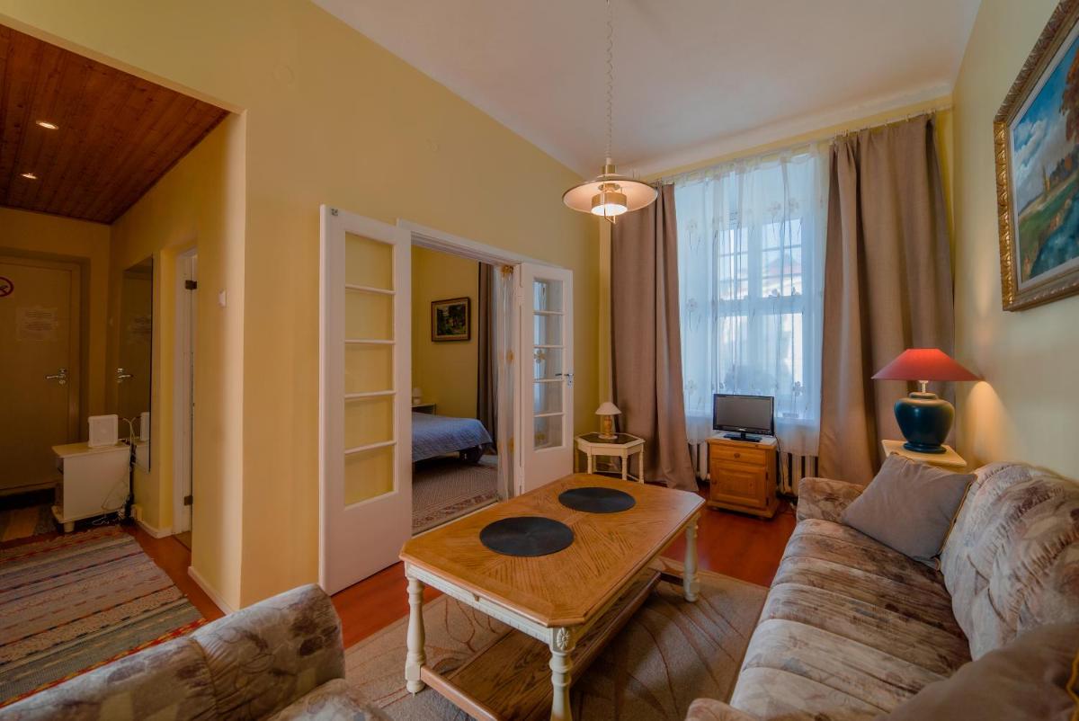 Romeo Family Apartments - Housity