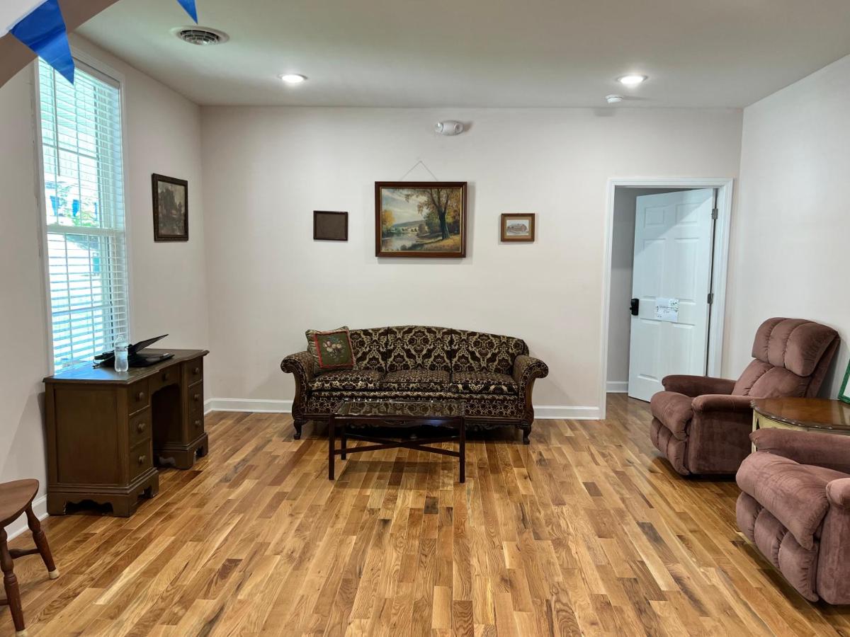 The Washington Inn - Housity