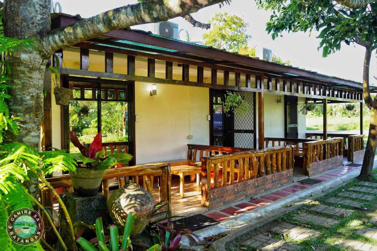 Nature Sanctuary Farm - Housity