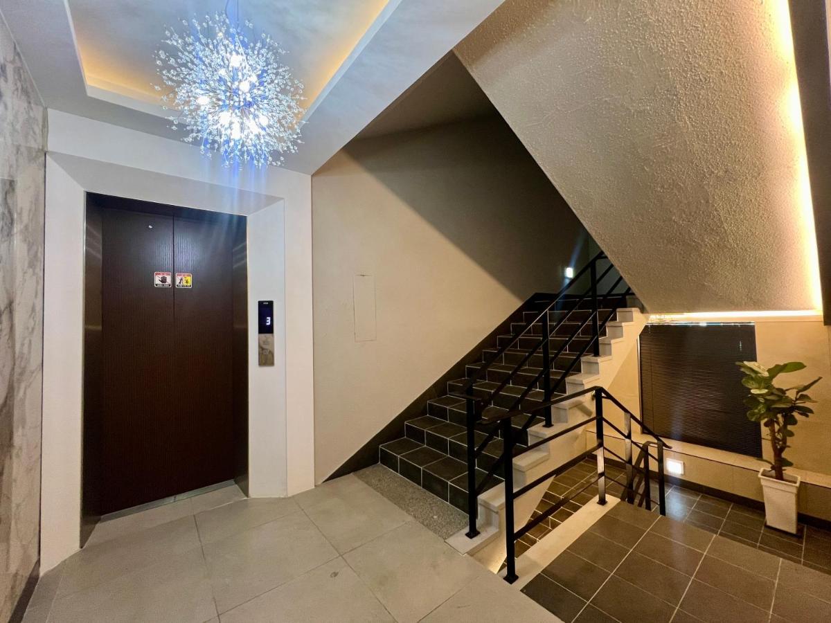Geoje Highend Hotel - Housity