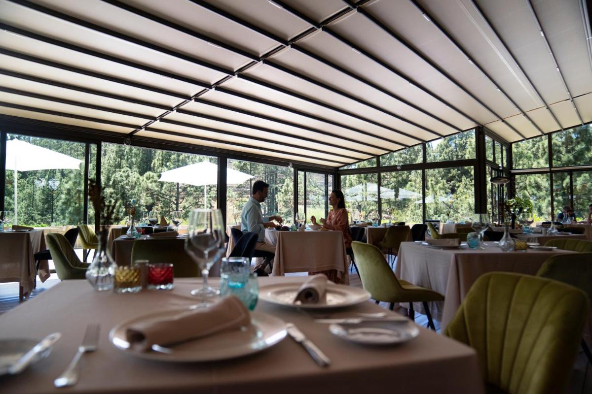 Un restaurante o sitio para comer en Hotel Spa Villalba
