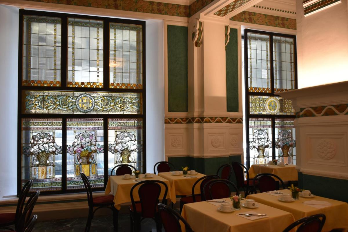 Hotel Roma - Housity