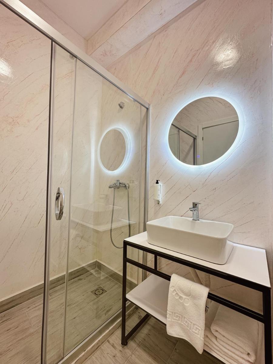 ApartHotel Fole - Housity